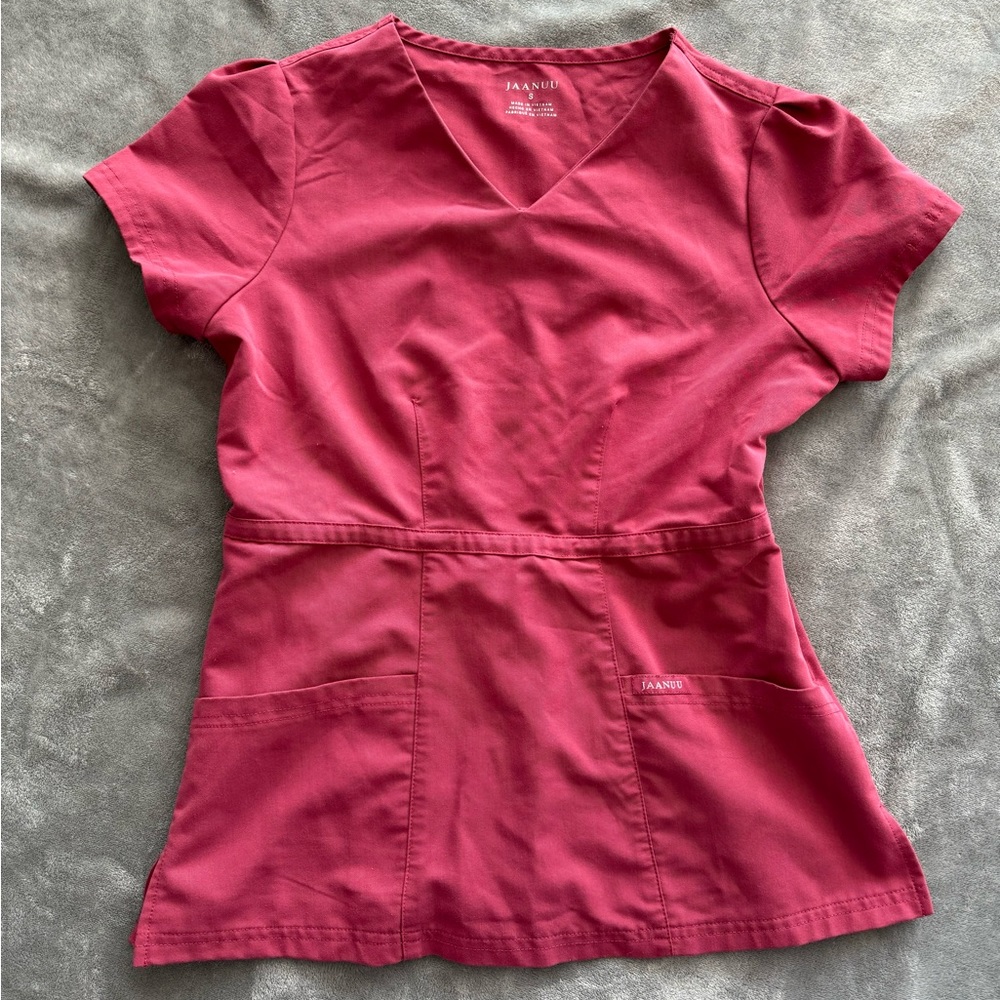 Jaanuu Scrub Top